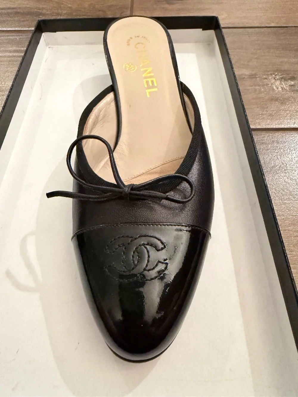 Vintage Chanel Black Leather & Patent Cap Toe CC Bow Kitten Heel Mules